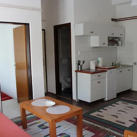 River View Апартаменты Бихач